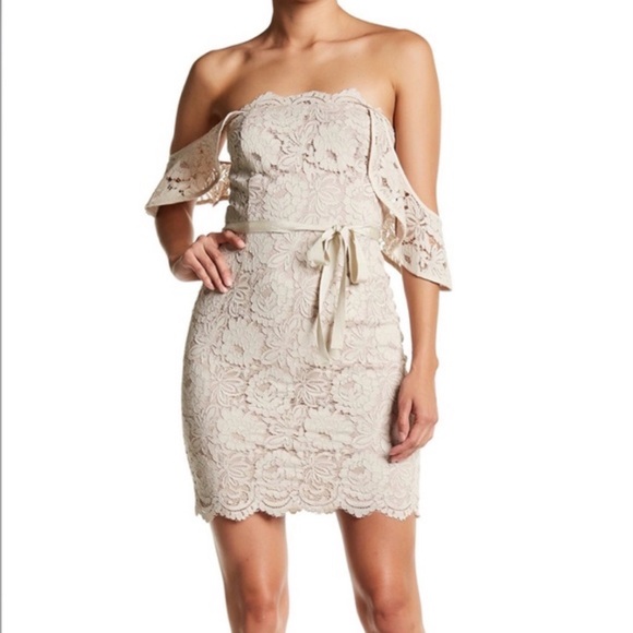 Dress Forum Dresses & Skirts - Dress Forum Strapless Cream Lace Dress